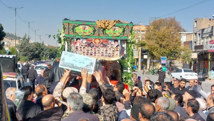 تصاویر/حضور پرشور مردم دورود برای استقبال از یکی از شهدای گمنام دفاع مقدس