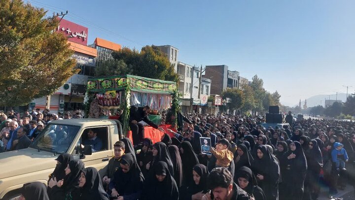 تصاویر/حضور پرشور مردم دورود برای استقبال از یکی از شهدای گمنام دفاع مقدس