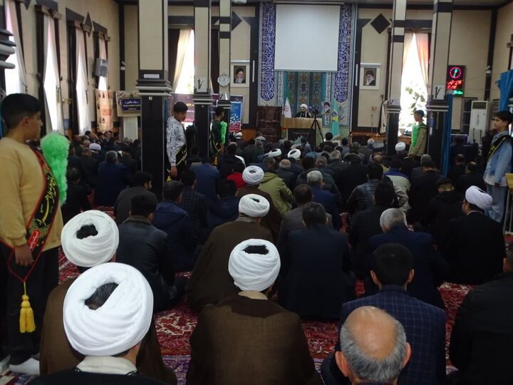 تصاویر/ نماز جمعه امروز شهرستان چهاربرج