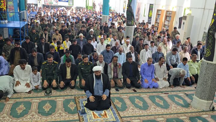 تصاویر/ اقامه نماز جمعه شهر ریگان