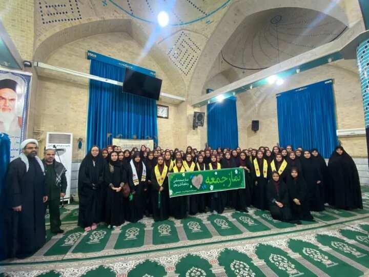 تصاویر/ اقامه نماز جمعه شهر انار