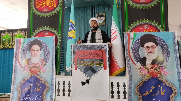 تصاویر/ اقامه نماز جمعه شهر کشکوئیه