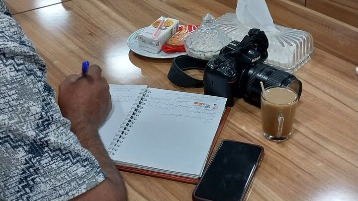 تصاویر/ نشست خبری فرمانده ناحیه مقاومت بسیج اردکان با اصحاب رسانه