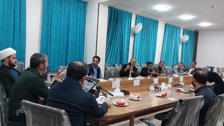 تصاویر/ نشست خبری فرمانده ناحیه مقاومت بسیج اردکان با اصحاب رسانه