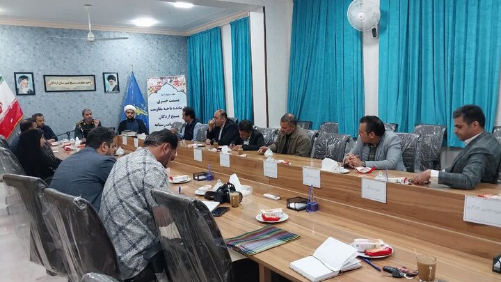 تصاویر/ نشست خبری فرمانده ناحیه مقاومت بسیج اردکان با اصحاب رسانه