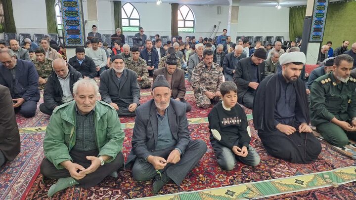 نماز جمعه ترکمنچای به روایت تصویر