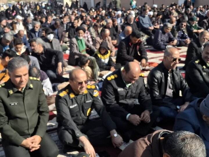 تصاویر/ نماز عبادی سیاسی نمازجمعه آران و بیدگل