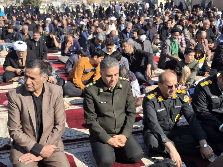 تصاویر/ نماز عبادی سیاسی نمازجمعه آران و بیدگل