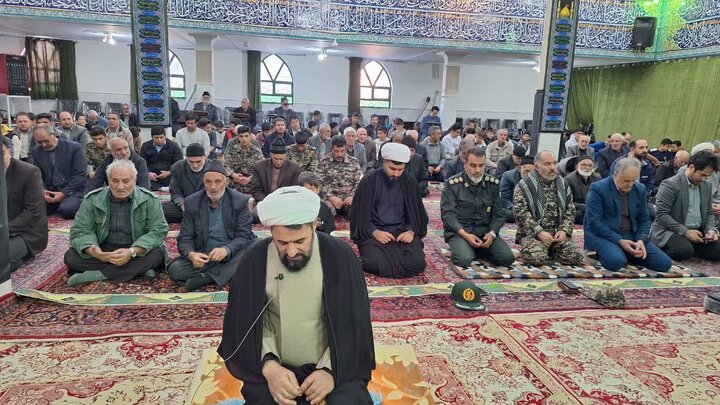 نماز جمعه ترکمنچای به روایت تصویر