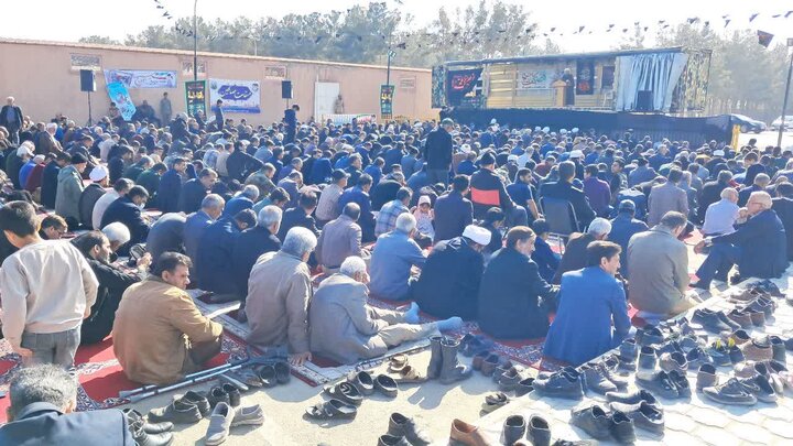 تصاویر/ نماز عبادی سیاسی نمازجمعه آران و بیدگل