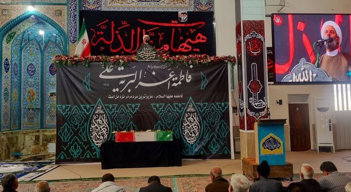 تصاویر/ اقامه نماز جمعه شهر رابر