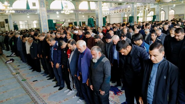 نماز جمعه میانه به روایت تصویر