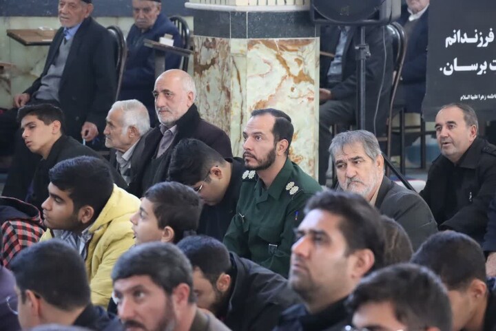 نماز جمعه میانه به روایت تصویر