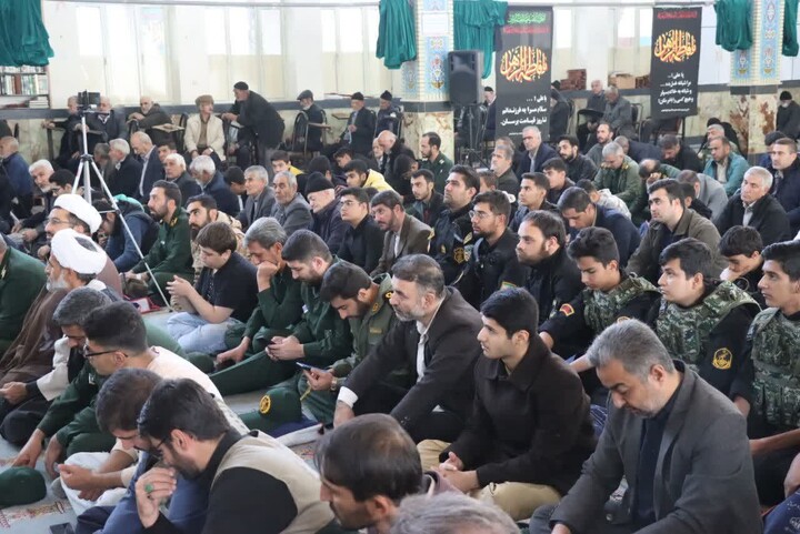 نماز جمعه میانه به روایت تصویر