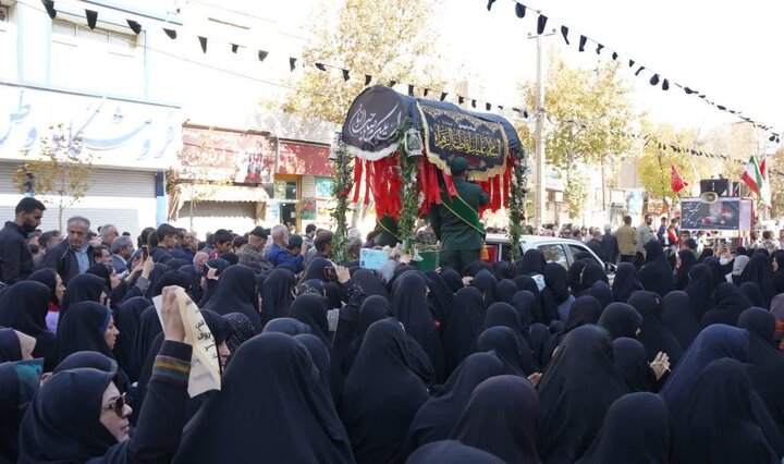 تصاویر/ حضور مردم الیگودرز در تشییع و بدرقه شهدای گمنام در شهرستان