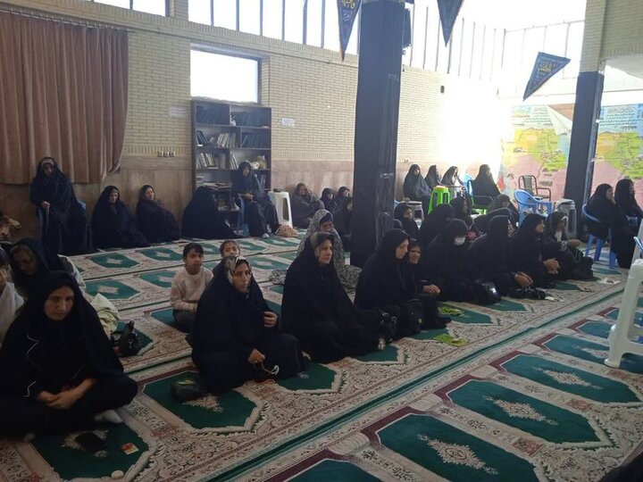 تصاویر/ اقامه نماز جمعه شهر بلورد