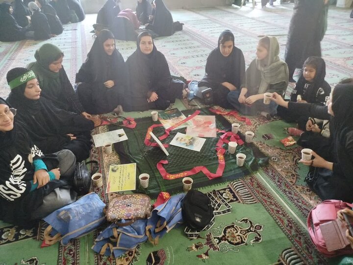 تصاویر/حضور پایگاه‌های بسیج  خواهران شهرستان ساوه در مصلی امام علی (ع)