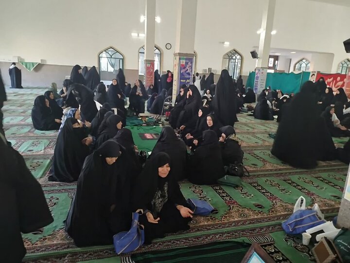 تصاویر/حضور پایگاه‌های بسیج  خواهران شهرستان ساوه در مصلی امام علی (ع)