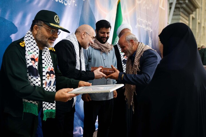 تصاویر/ گردهمایی دانشجویان و طلاب بسیجی با حضور قالیباف