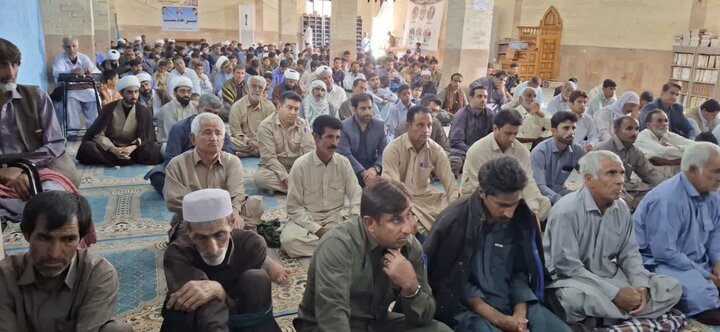 تصاویر/ اقامه نماز جمعه شهر جازموریان