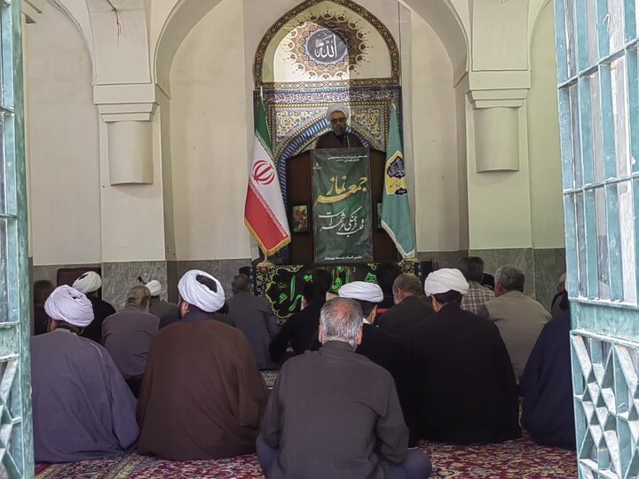 تصاویر/ اقامه نماز جمعه شهر شهداد