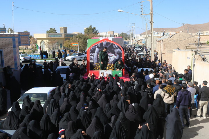 تصاویر/ استقبال مردم شهرهای تودشک و کوهپایه از کاروان اهالی بهشت