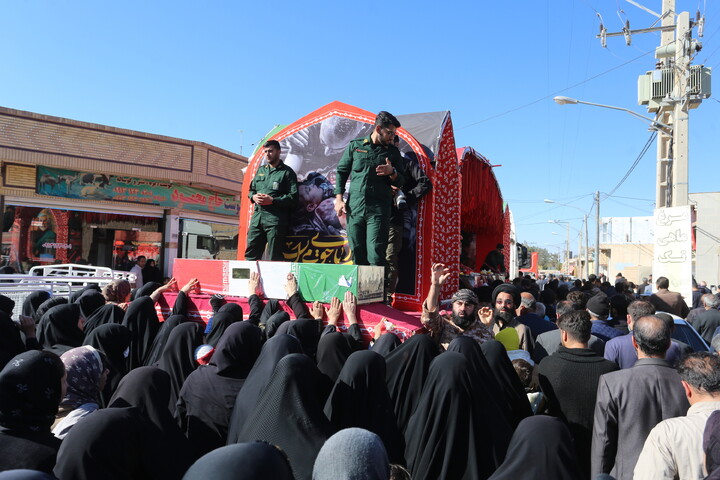 تصاویر/ استقبال مردم شهرهای تودشک و کوهپایه از کاروان اهالی بهشت