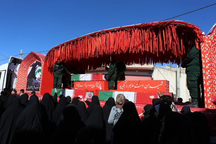 تصاویر/ استقبال مردم شهرهای تودشک و کوهپایه از کاروان اهالی بهشت