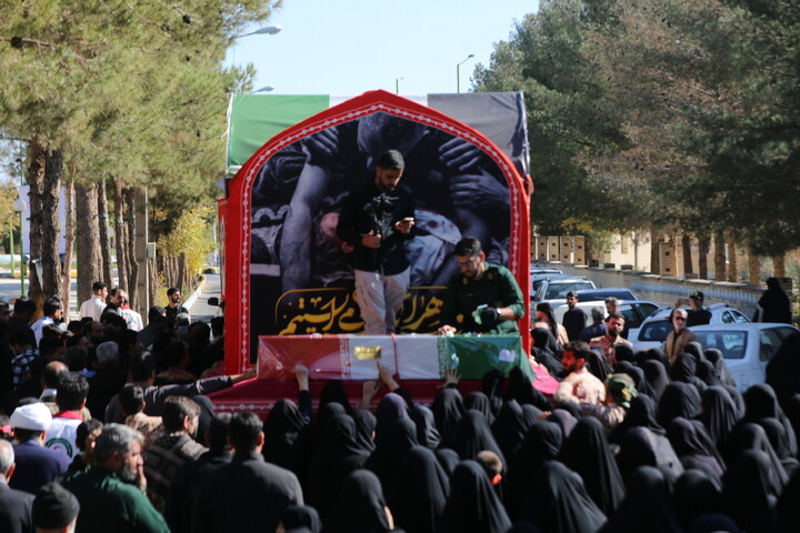 تصاویر/ استقبال مردم شهرهای تودشک و کوهپایه از کاروان اهالی بهشت