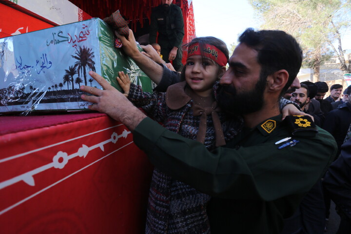 تصاویر/ آیین استقبال مردم شهر هرند از کاروان اهالی بهشت