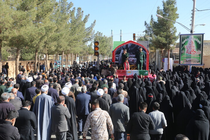 تصاویر/ آیین استقبال مردم شهر هرند از کاروان اهالی بهشت