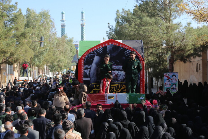 تصاویر/ آیین استقبال مردم شهر هرند از کاروان اهالی بهشت