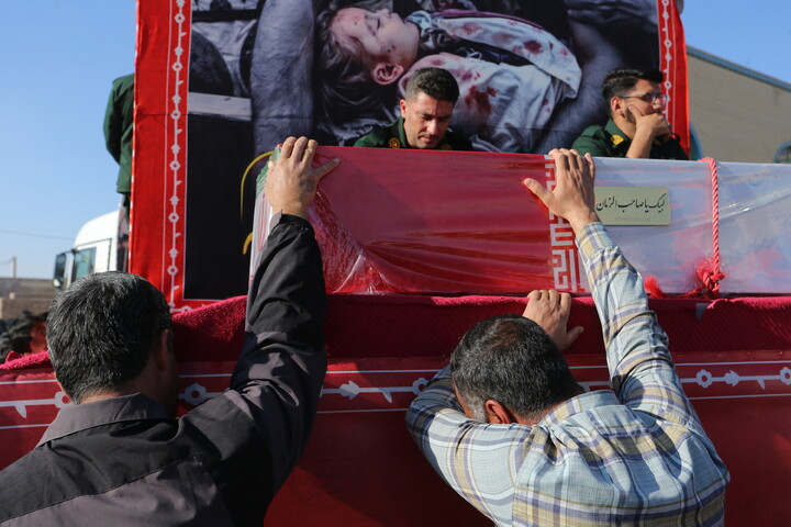 تصاویر/ آیین استقبال مردم شهر هرند از کاروان اهالی بهشت