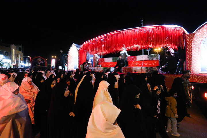تصاویر/مردم شهیدپرور شهر ورزنه میزبان کاروان اهالی بهشت
