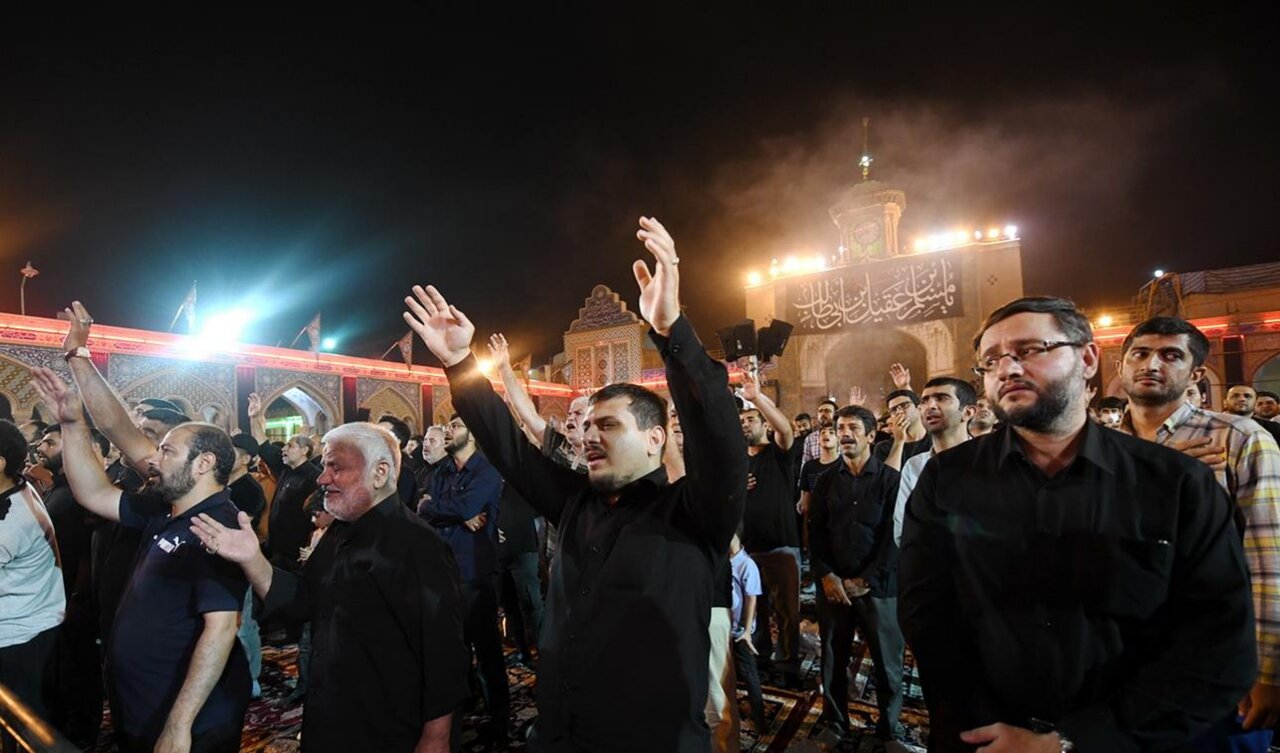 فیلم/ اولین شب عزاداری شهادت حضرت زهرا(س) در حرم حضرت عبدالعظیم(ع)