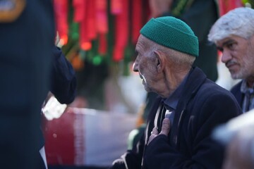 تصاویر/ استقبال مردم شهرستان های ازنا و الیگودرز از شهدای گمنام