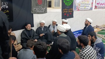 تصاویر/ دیدار صمیمانه نماینده ولی فقیه در لرستان با روحانیون و طلاب شهرستان پلدختر