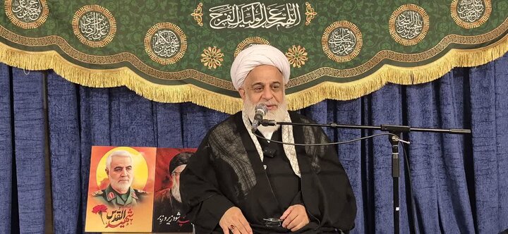 تصاویر / دیدار جمعی از بسیجیان با امام جمعه شهرستان آبیک