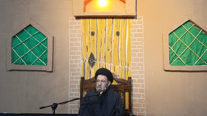 تصاویر/مراسم عزاداری شهادت حضرت زهرا(س)با حضور نماینده ولی‌فقیه در لرستان در شهر سراب حمام پلدختر