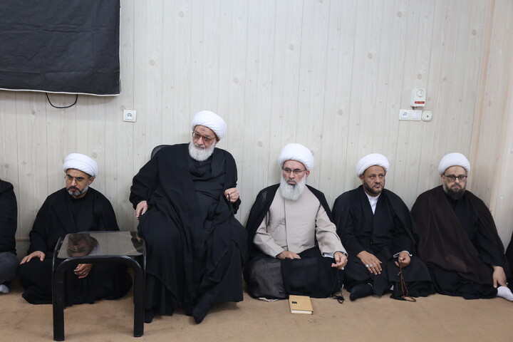 مراسم روضه حضرت زهرا‌(س) به میزبانی آیت‌الله موسوی جزایری