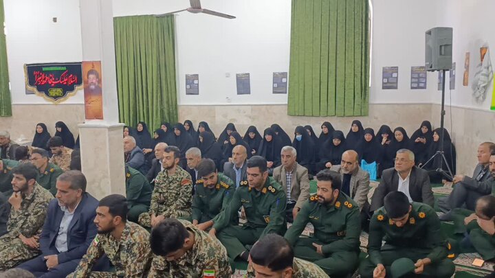 تصاویر/دیدار جمعی از بسیجیان پلدختر با نماینده ولی فقیه در لرستان