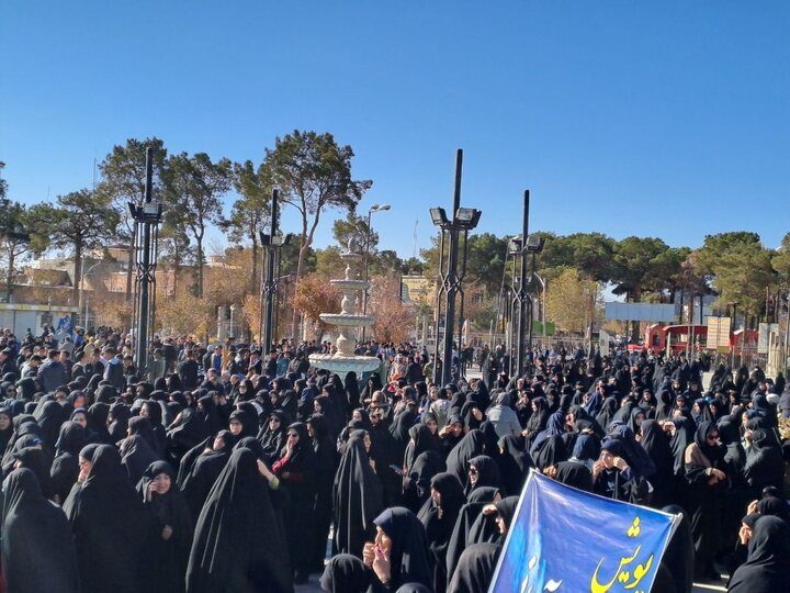 تشییع شهدای گمنام در شهرستان نایین