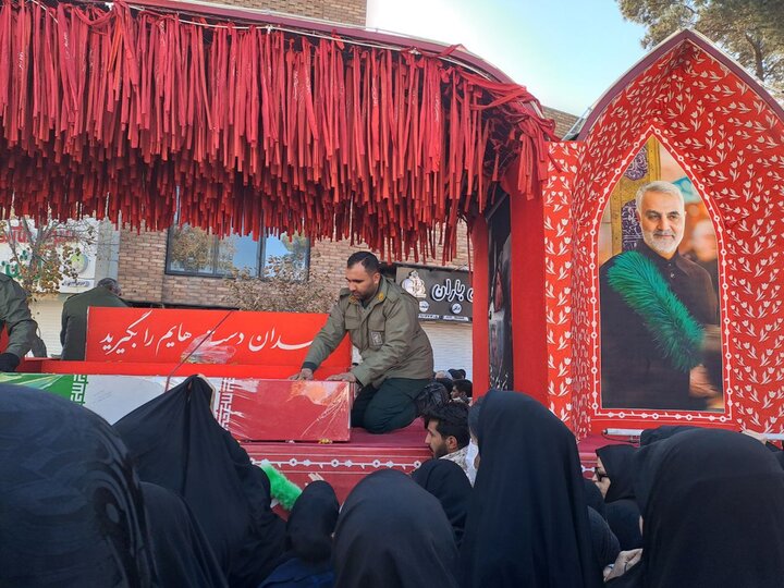 تشییع شهدای گمنام در شهرستان نایین