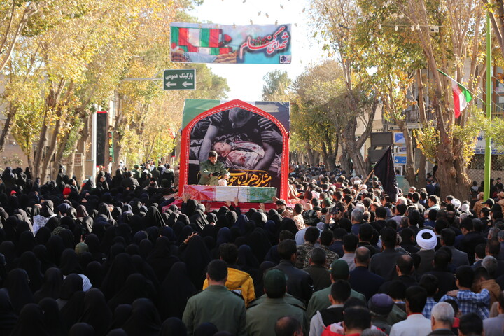 تصاویر/ استقبال مردم شهر نائین از کاروان اهالی بهشت