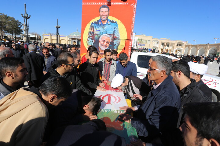 تصاویر/ استقبال مردم شهر نائین از کاروان اهالی بهشت