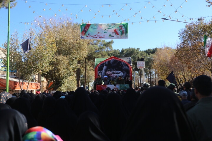 تصاویر/ استقبال مردم شهر نائین از کاروان اهالی بهشت