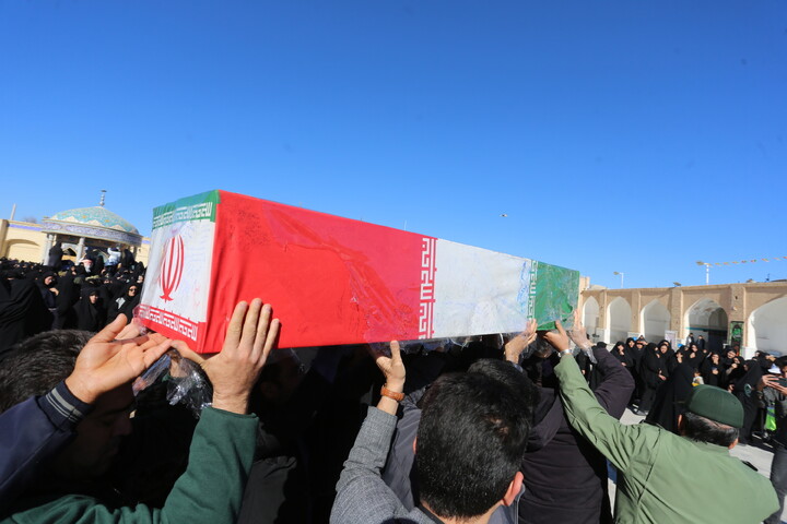 تصاویر/ استقبال مردم شهر نائین از کاروان اهالی بهشت