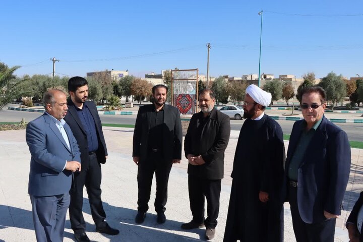تصاویر/ بازدید امام جمعه اشکذر از روند آماده‌سازی پارک بزرگ خلیلی شهر مجومرد