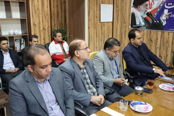 تصاویر/ برگزاری جلسه حلقه صالحین مدیران ادارات اشکذر به مناسبت هفته بسیج