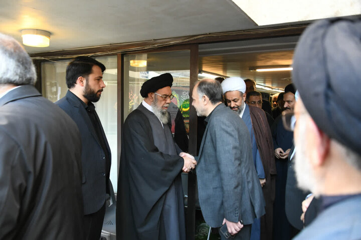 تصاویر |مراسم عزاداری فاطمیه دفتر امام جمعه اصفهان